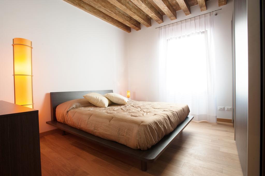 The Lion'S House Apt2 Венеция Стая снимка